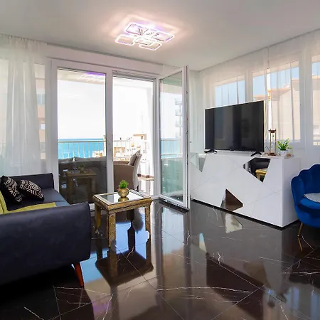 Apartment La Reina